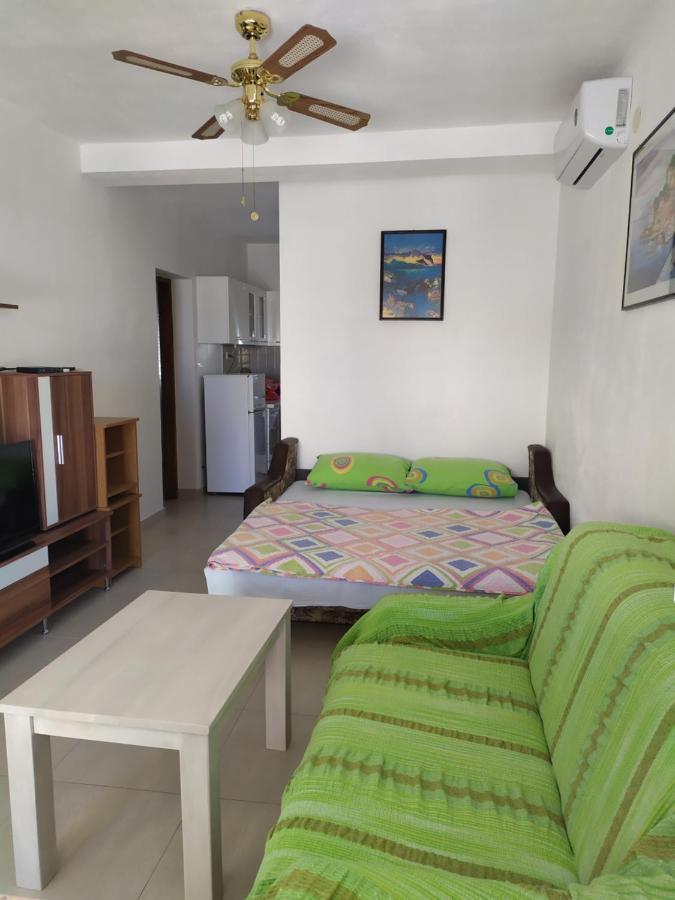 Apartmani Vjeko Vir Exterior photo