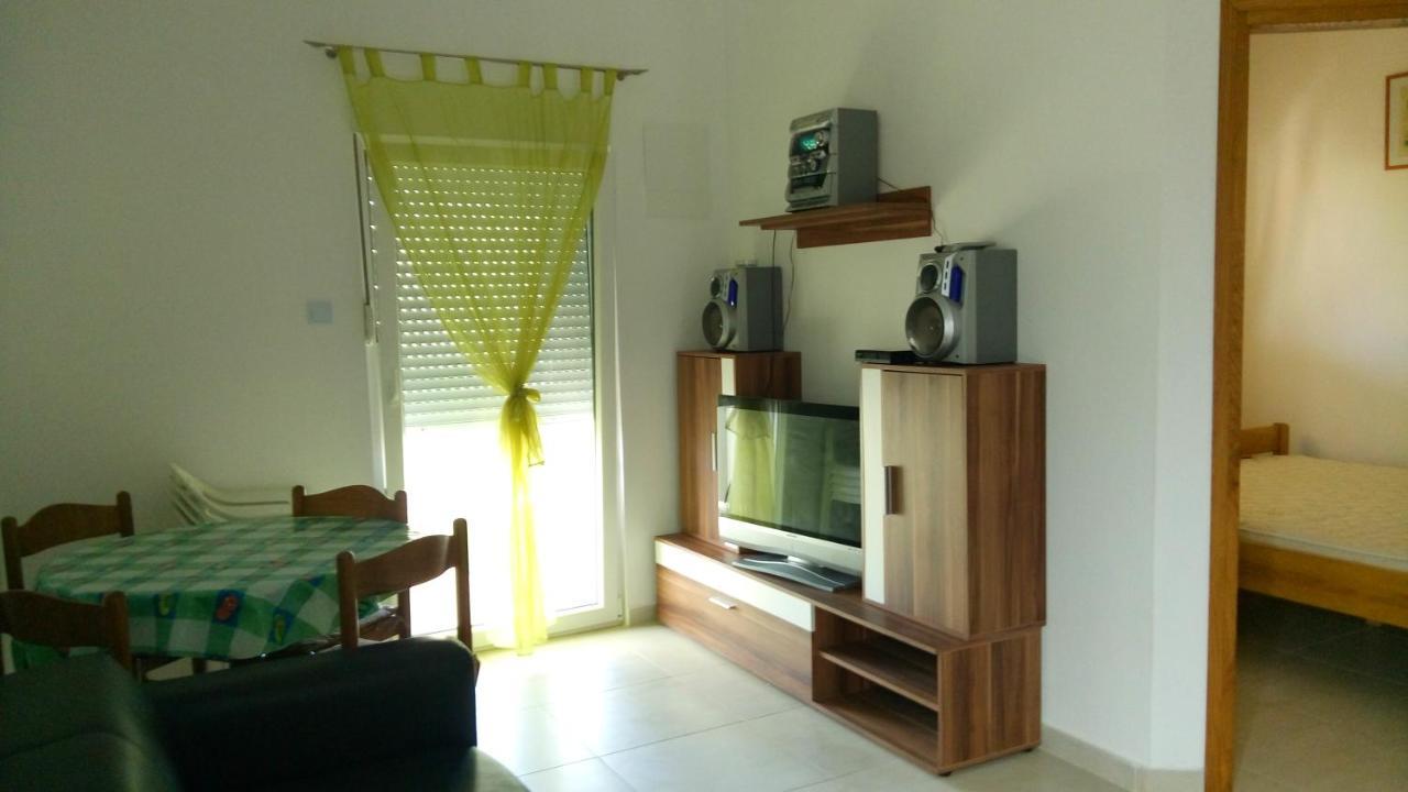 Apartmani Vjeko Vir Exterior photo